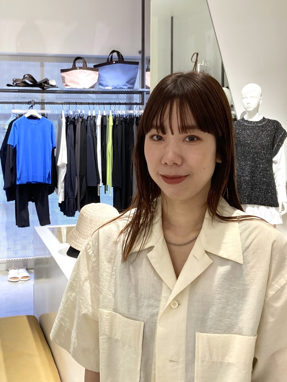 ディケイドコールベック#09 店長おすすめの春夏アイテム。ベージュキャップと着回し最強のTシャツで決まり！